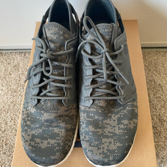 Reebok athletic shoes - Picture 8 of 10